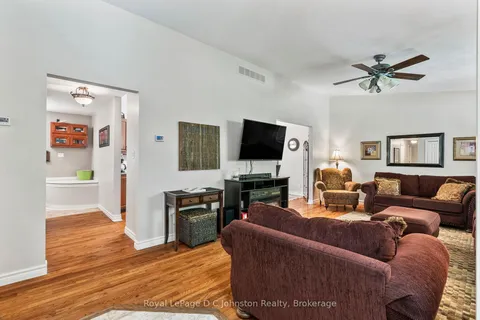 10 Mitchell Lane, ON N0H 2C1