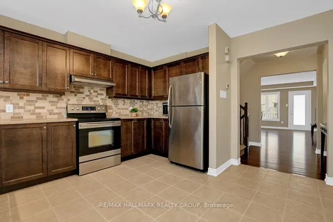 2071 Madrid Avenue, ON K2J 0K4