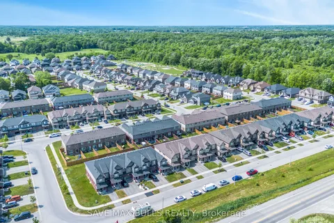 636 Julia Drive, ON L3C 0G9