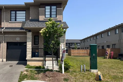 520 Grey Street, ON N3S 1K0