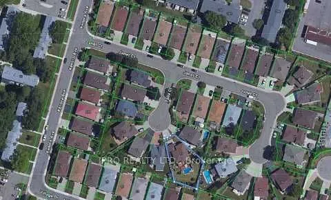 15 Talia Court, Hamilton, ON L8E 4X8