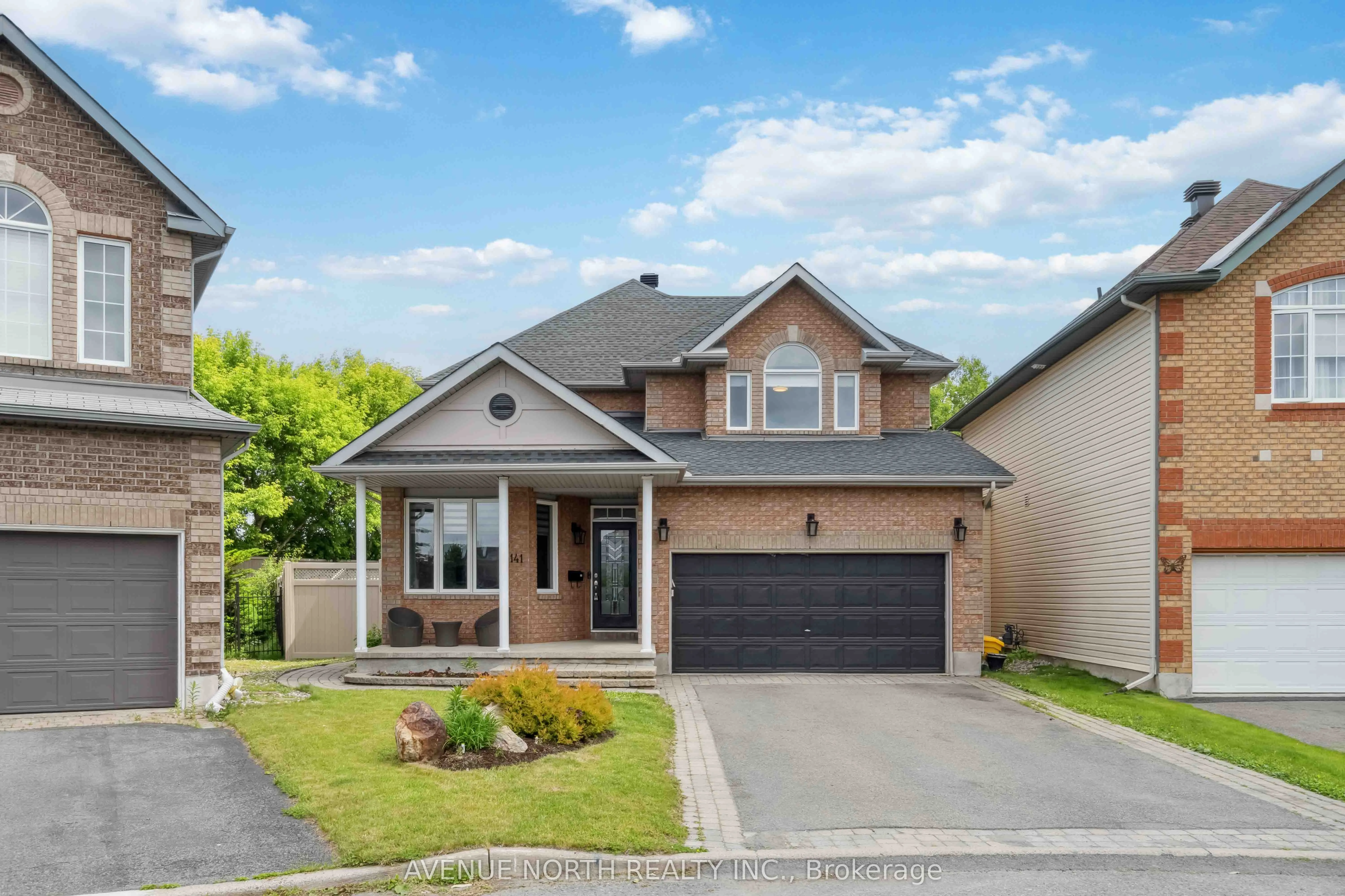 141 Grandpark Circle, Hunt Club - South Keys and Area, ON K1G 6R6