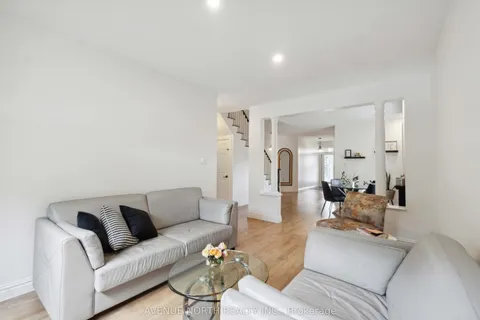 141 Grandpark Circle, Hunt Club - South Keys and Area, ON K1G 6R6