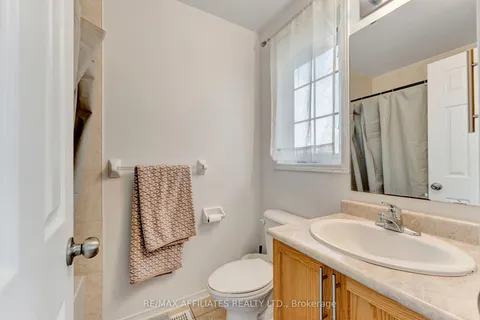 1008 Klondike Road, ON K2K 0C3