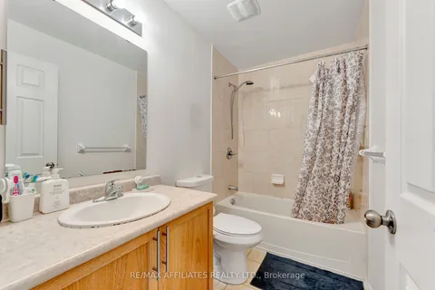 1008 Klondike Road, ON K2K 0C3