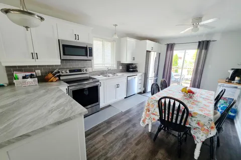 124 Mary Street, ON K9V 0B8