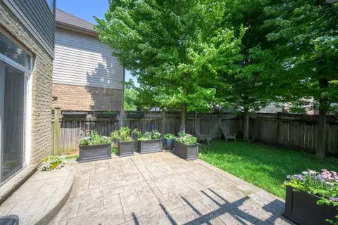 1141 Foxcreek Road, London North, ON N6G 0C3