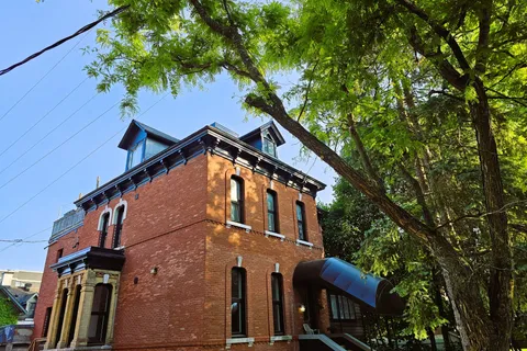 460 Wilbrod Street, ON K1N 6M8