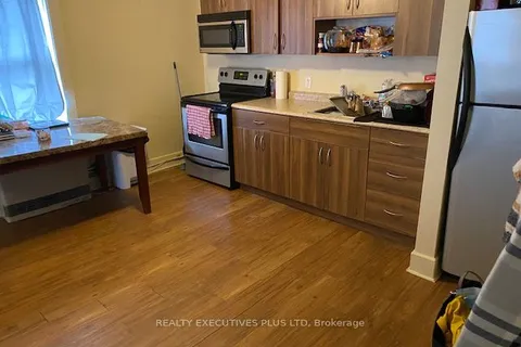 106 Fourth Avenue, ON P1B 3M8