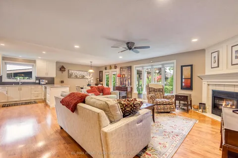 1058 Finch Drive, Sarnia, ON N7S 6A8