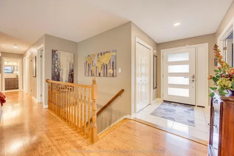 1058 Finch Drive, Sarnia, ON N7S 6A8