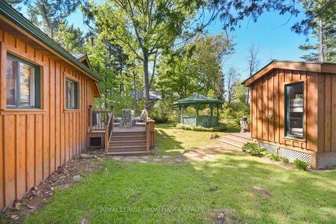 170 Longview Island, ON K7C 0C4