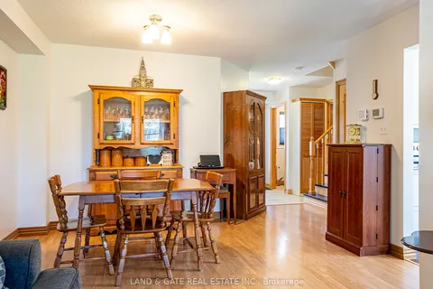 34 Burnham Boulevard, ON L1A 4H5