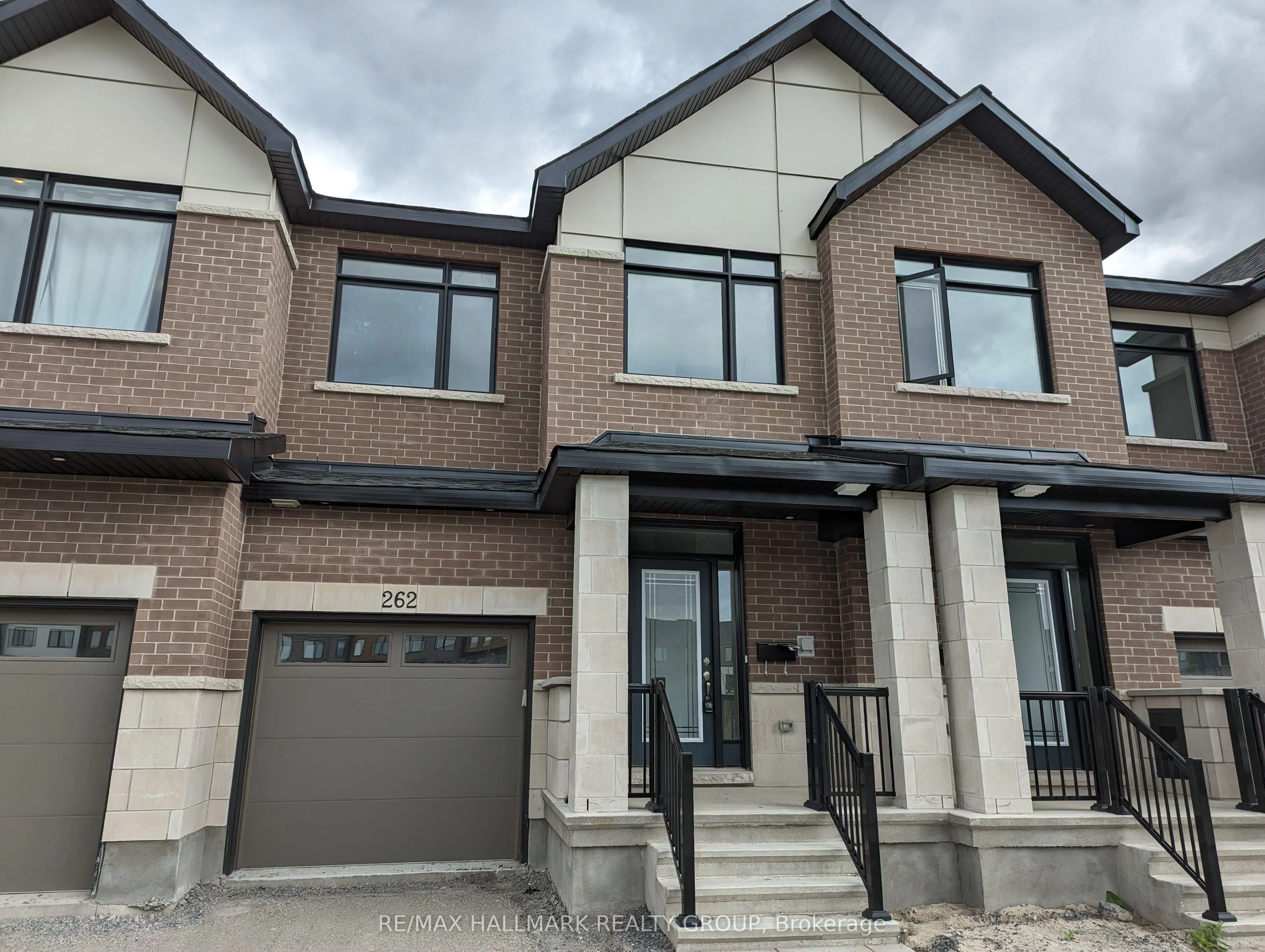 262 Darjeeling Avenue, ON K2J 6Z1