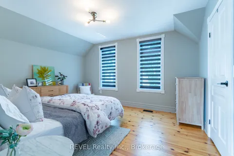 140 West Street, ON L3K 4E1