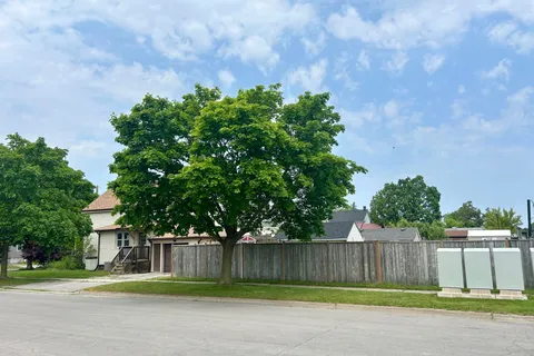 301 Alberta Street, ON L3B 2W1