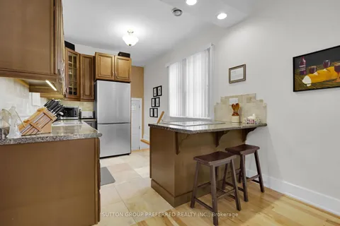 137 Pine Lawn Avenue, ON N5Z 2R3