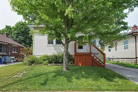 137 Pine Lawn Avenue, ON N5Z 2R3