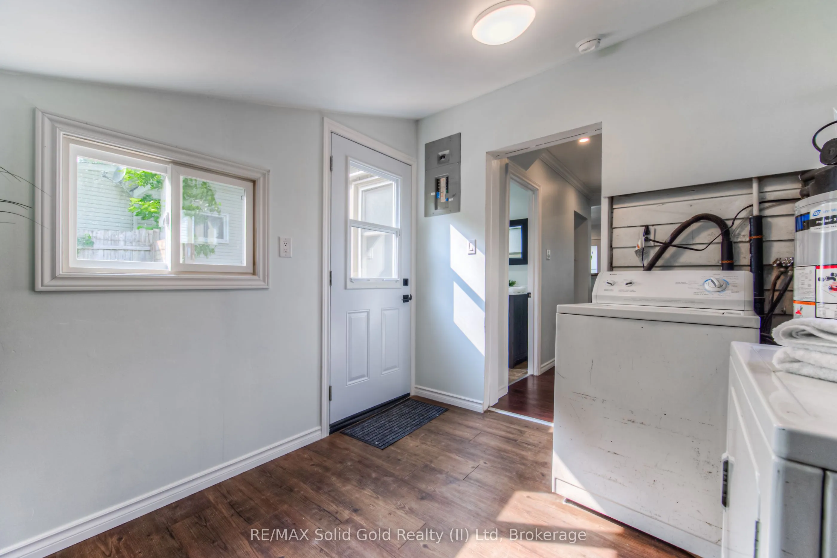 44 Dundas Street, ON N3R 1R5