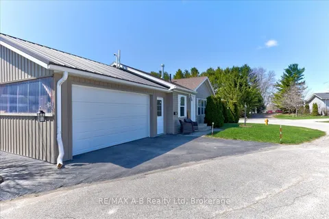 25 Thames Road, ON N4X 1C4
