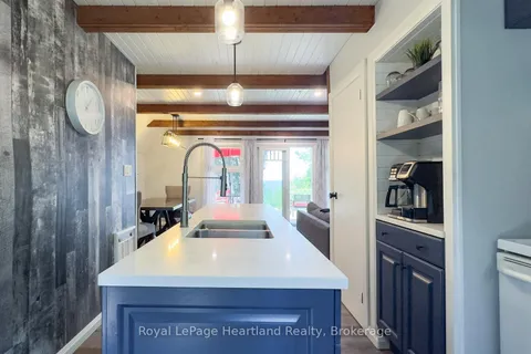 83403 DAVID Drive, ON N7A 3X9