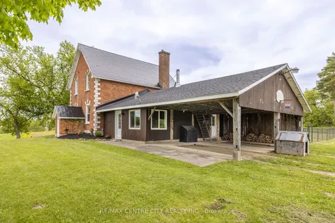 730 Garden of Eden Road, ON K7V 3Z8