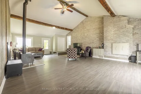 730 Garden of Eden Road, ON K7V 3Z8