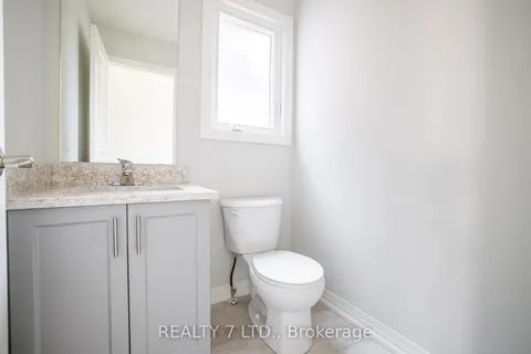 762 Bradford Avenue, ON L2A 0H3