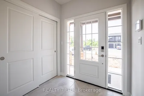 762 Bradford Avenue, ON L2A 0H3