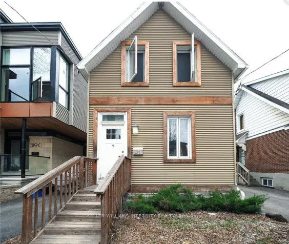 521 CHAPEL Street, ON K1N 8A1