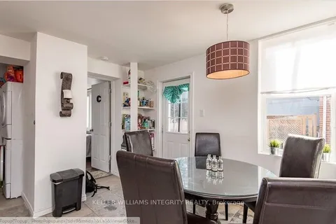 521 CHAPEL Street, ON K1N 8A1