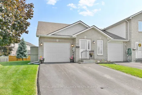 31 Alder Court, ON K8P 5L5