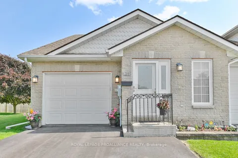 31 Alder Court, ON K8P 5L5