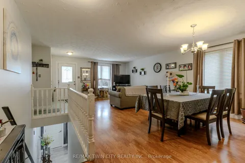 8 Shannon Street, ON N3T 6L1