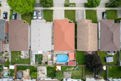 8 Shannon Street, ON N3T 6L1