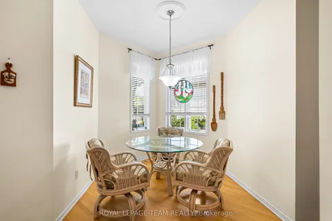 25 Trump Avenue, ON K2C 4A7