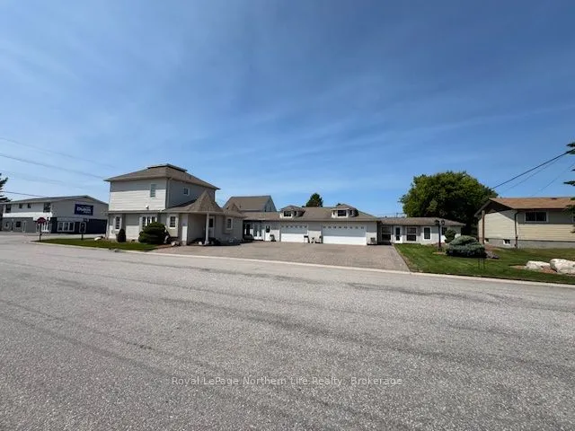 218 Nipissing Street, ON P2B 1K3