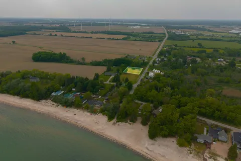 24 Lighthouse Parts 1,2 & 3 Drive, ON N1A 2W6