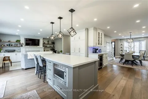 221 Homebrook Drive, ON L9B 2J6