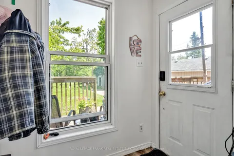 526 Rogers Street, ON K9H 1X2