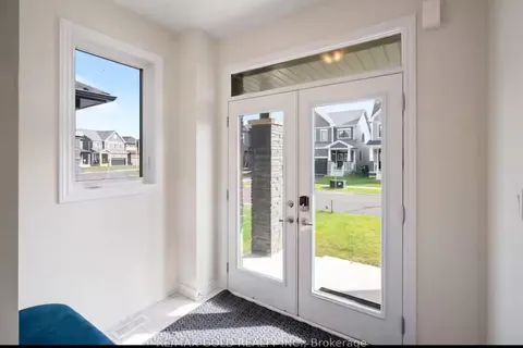 215 Vanilla Trail, ON L2V 0L2