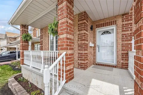 101 Dalgleish Avenue, ON K7K 7E3