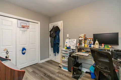 594 Gordon Avenue, ON N6J 2W2