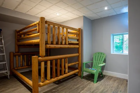 1008 Seven Dwarfs Crescent, ON P1L 1X1