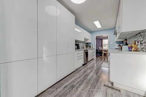 60 Pochon Avenue, ON L1A 2X9