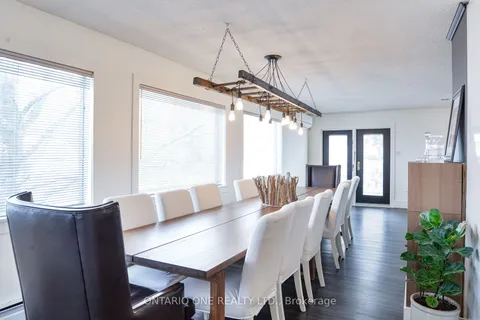 811 BAY Street, ON P1P 1G7