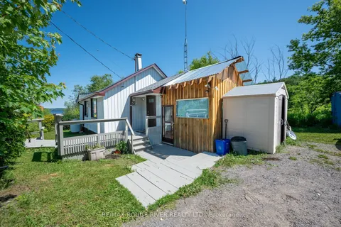 200 Dunnette Landing, ON K0K 2X0