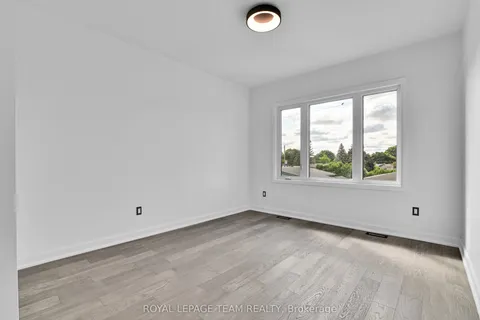 103 Fieldrow Street, ON K2G 2Y8