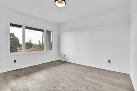 103 Fieldrow Street, ON K2G 2Y8