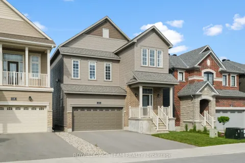 17 Aura Avenue, ON K2J 6S1
